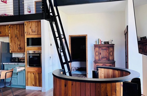 Idyllwild Cabin | Crestviewhaus: Idyllwild Cabin Retreat, stunning views 3BDRM+Loft Central Air