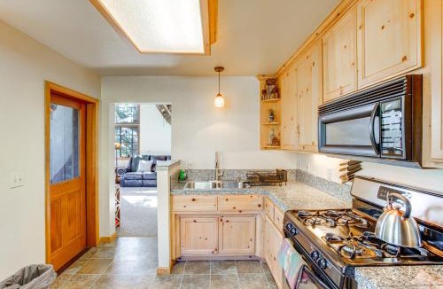 Bear Valley House | Deck w/Mountain Views: Cabin in Bear Valley!