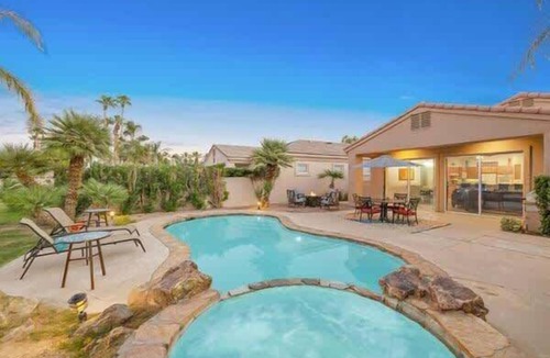 La Quinta House | Desert Hideaway Private Pool Spa Firepit 3Br