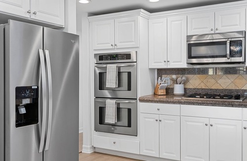 Santa Ana Heights House | Designer Beach Home, Rooftop Deck, Free Parking, Bike Rentals, King Suites