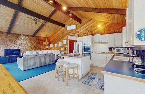 Orondo House | Dog-friendly waterfront home with pool, tennis courts, & large lawn