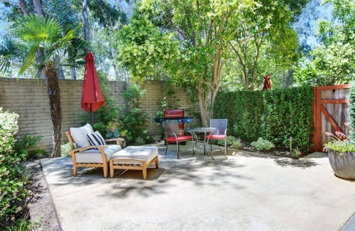 Sonoma House | Dolce @ Bungalows 313 - Half a block off the Historic Sonoma Plaza