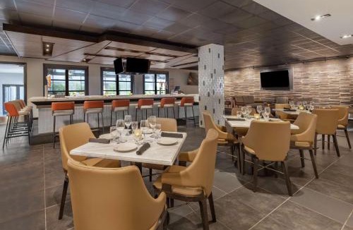 South San Francisco Hotel | DoubleTree by Hilton San Francisco South Airport Blvd