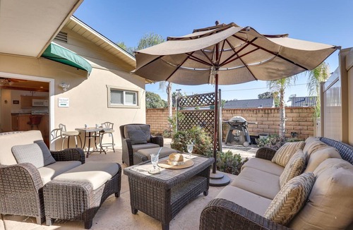 Carlsbad Village Apartment | Downtown Carlsbad Apartment < 1/2 Mi to Beach!