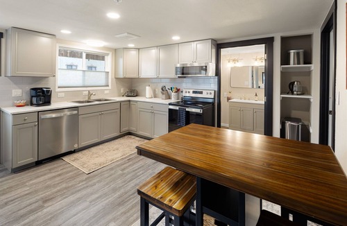 Leavenworth House | Downtown Leavenworth - Walk to Town, Hot Tub, Family Friendly, Expansive Lawn!