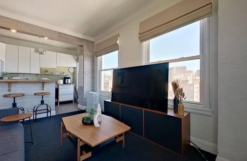 Tenderloin Condo | Downtown SF Studio with Skyline Views — Steps from Union Square, BART & Tech Hubs