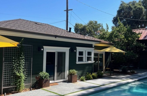Vacaville Cottage | Downtown Vacaville 1 bedroom 1 bath Guest House