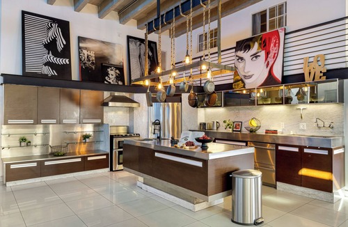 Historic Core House | DTLA Loft Rooftop Skyline Views Near Nightlife + Dining | Skyline Lofts