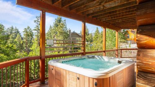 Castle Glen Estates House | Eagle Ridge Retreat by AvantStay