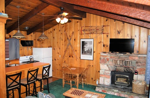 Mammoth Lakes Hotel | Edelweiss Lodge