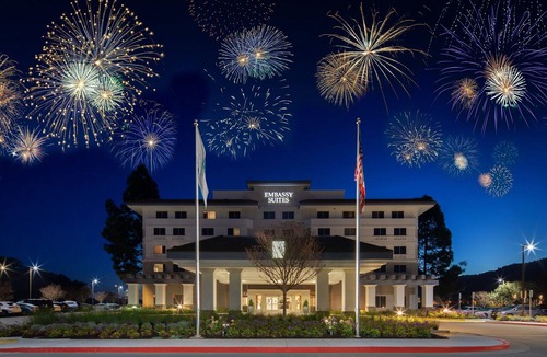 San Rafael Hotel | Embassy Suites by Hilton San Rafael at Marin Center