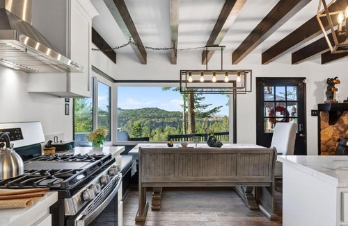 Cedar Glen House | Emerald Overlook by AvantStay