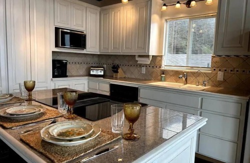 Lower Lake House | Entire Lake Front home on Beautiful Clearlake with Private Dock! See Pics!