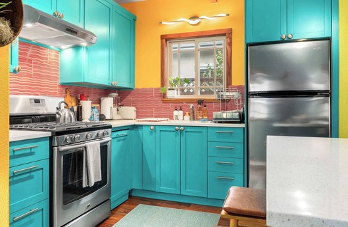 Opal Cliffs House | Escape to The Vibrant Nook!
