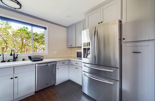 Shoreview House | Excellent San Mateo 3BR w/Patio & Backyard, nr Marina, by Blueground