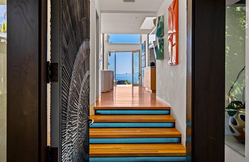 Toro Canyon House | Exclusive Beachfront Compound