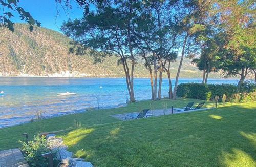 Wapato Point House | Exclusive Lakefront Getaway on Lake Chelan's Wapato Point