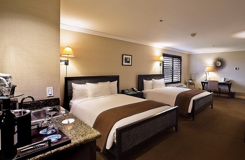 Cupertino Hotel | Explore Silicon Valley | 3 Pet-Friendly Units | Onsite Pool | Free Breakfast