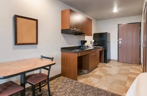 Buena Hotel | Extended Stay Comfort Near Yakima’s Best Parks, Events & Attractions