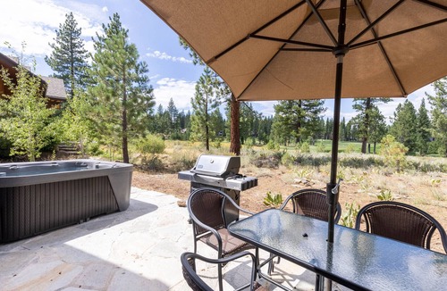 Ponderosa Palisades House | Fair View at Schaffer's Mill By Tahoe Getaways - Hot Tub + Dog Friendly!