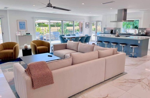 Indian Canyon House | Fairway Luxe: New Remodel on Indian Canyons Course