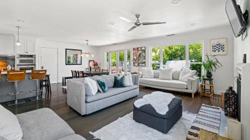 San Rafael House | Family Friendly 3bed ,2bath Pool, Hot-tub, Cold Plunge, Sleeps 8