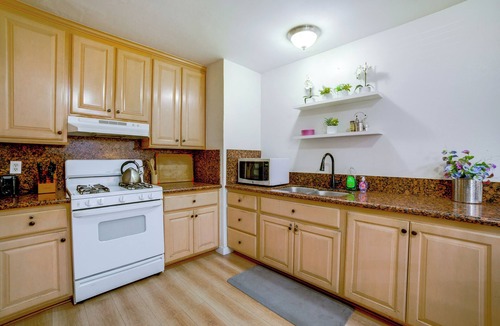 Rialto House | Family-Friendly Home 7 Mi to Dtwn San Bernardino!