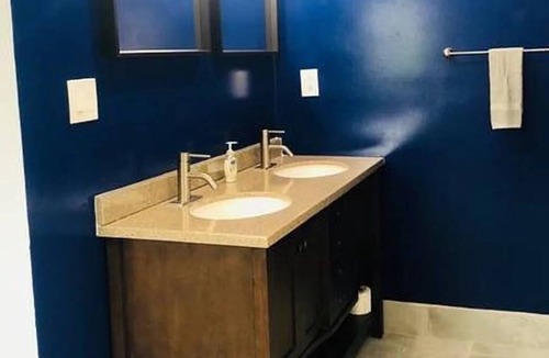Carmichael House | Family Friendly Home in Sacramenton