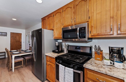 Crestline Cabin | Family/Pet Friendly Cabin with Mountain Views, Gameroom/Office, & Peloton