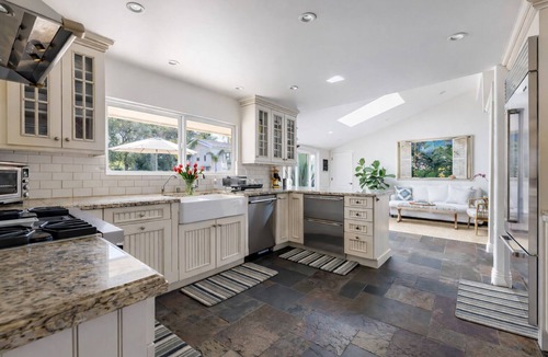 Hedgerow House | Fantastic 4-bedroom house plus Cabana in tranquil Montecito