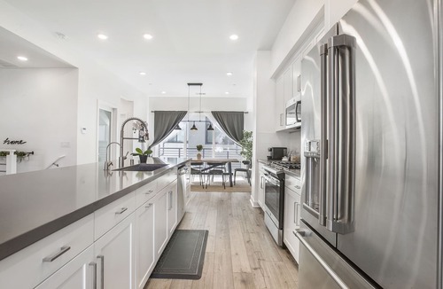 Central San Pedro House | FIFA Ready LA Harbor View FREE Tesla Charger