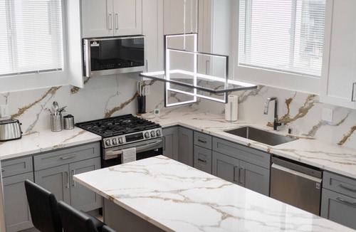 NoHo Arts District Villa | FIFA World Cup: SLEEK MODERN 3BR HOME in NOHO BUILT 2023 w/GARAGE, FENCED PATIO, EV-CHARGER p65