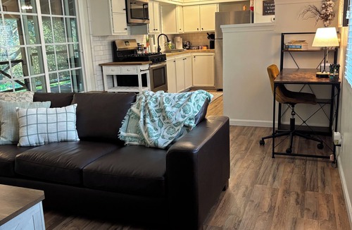 Springville Cabin | Find Your Wild: 6-Person Acreage Cabin w/Creekside Access & Outdoor Living