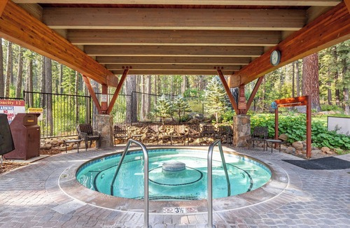 Truckee Condo | Flurry by Avantstay Tahoe Donner Home w/Access to Northstar Resort Community