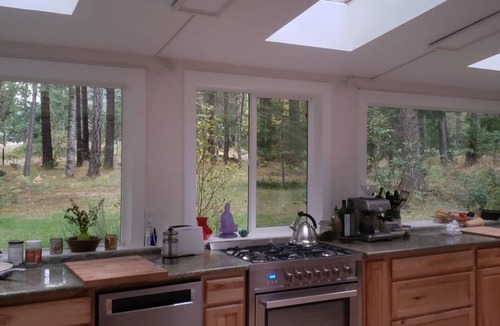 Sunny Valley House | Forest Haven, Peaceful Forest Haven