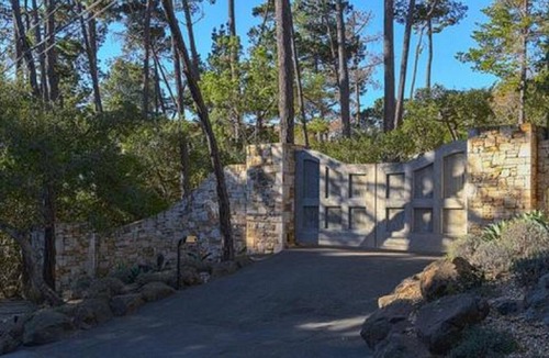 Del Monte Forest House | Forest Opulence: Center of PB Resorts: Four Seasons Beds