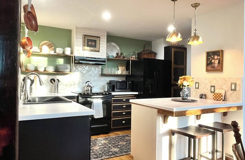 O'Brien Cabin | Foxfell At Shasta Lake: 4 Acre Retreat, Pet Friendly, WIFI, 360 Nature Views
