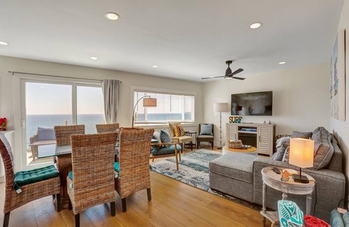San Clemente Apartment | Full Ocean and Sunset Views. Relax to the sound and smell of the sea.