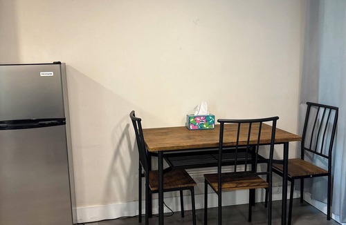 Mid Central Apartment | Fully renovated a year ago, fully equipped, convenience, excellent location.