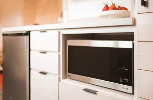 Stinson Beach Hotel | Funboard Room includes King Bed and Mini Kitchenette