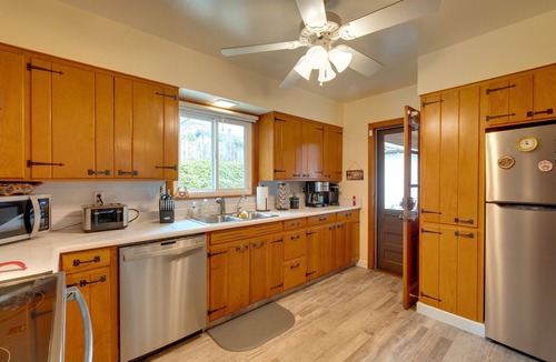 Jackson House | Game Room & Patio: Charming Jackson Retreat!