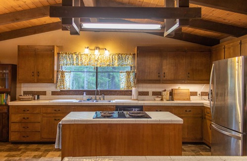 Cave Junction House | Garner House: Secluded woodland home; spacious & comfortable, in natural setting