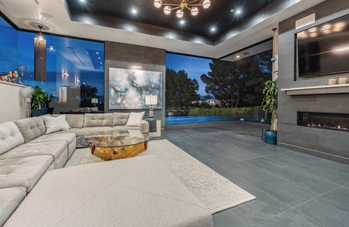 Los Angeles House | Gated New Designer 5bd/6ba Estate w Pool & Spa, Guest house, Elevator, & Views!