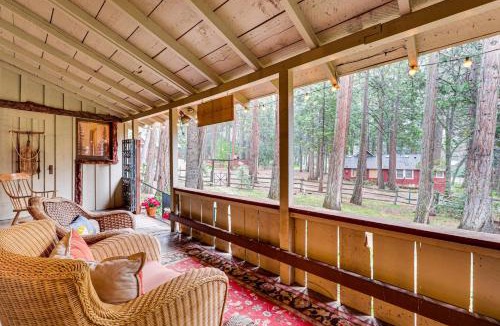 Camp Nelson House | Gateway to Sequoia Nat’l! Rustic Cabin w/Patio