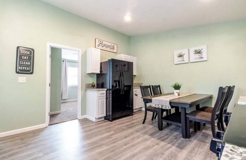 Springville House | Gateway to the Sequoias & Closest to Springville Ranch Pet Friendly Sleeps 10
