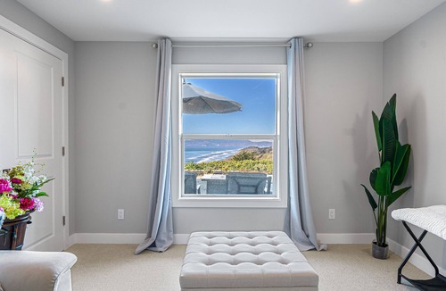 Westlake House | Gem by the sea-none obstructive ocean view in Daly city
