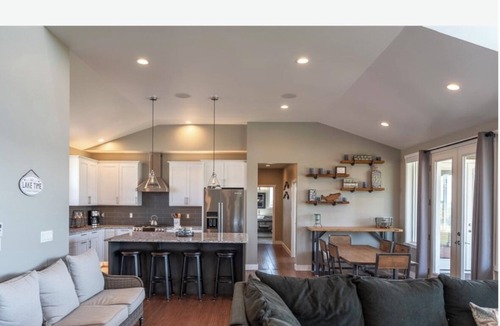 Coulee City House | Get away from it all at Smith Cove. A 4 bedroom oasis overlooking Banks Lake