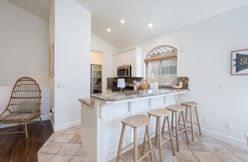 Downtown House | Gorgeous 3BR One block to beach!