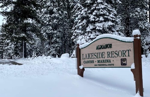 Peninsula Village Cabin | Gorgeous Secluded Cabin with Amazing Views in Lake Almanor, California