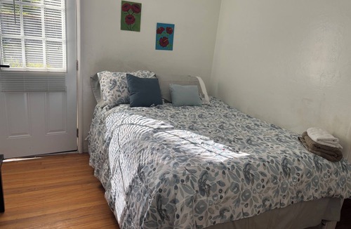 Castro Valley Apartment | Gorgeous Studio with private bath and private entry close to Bart